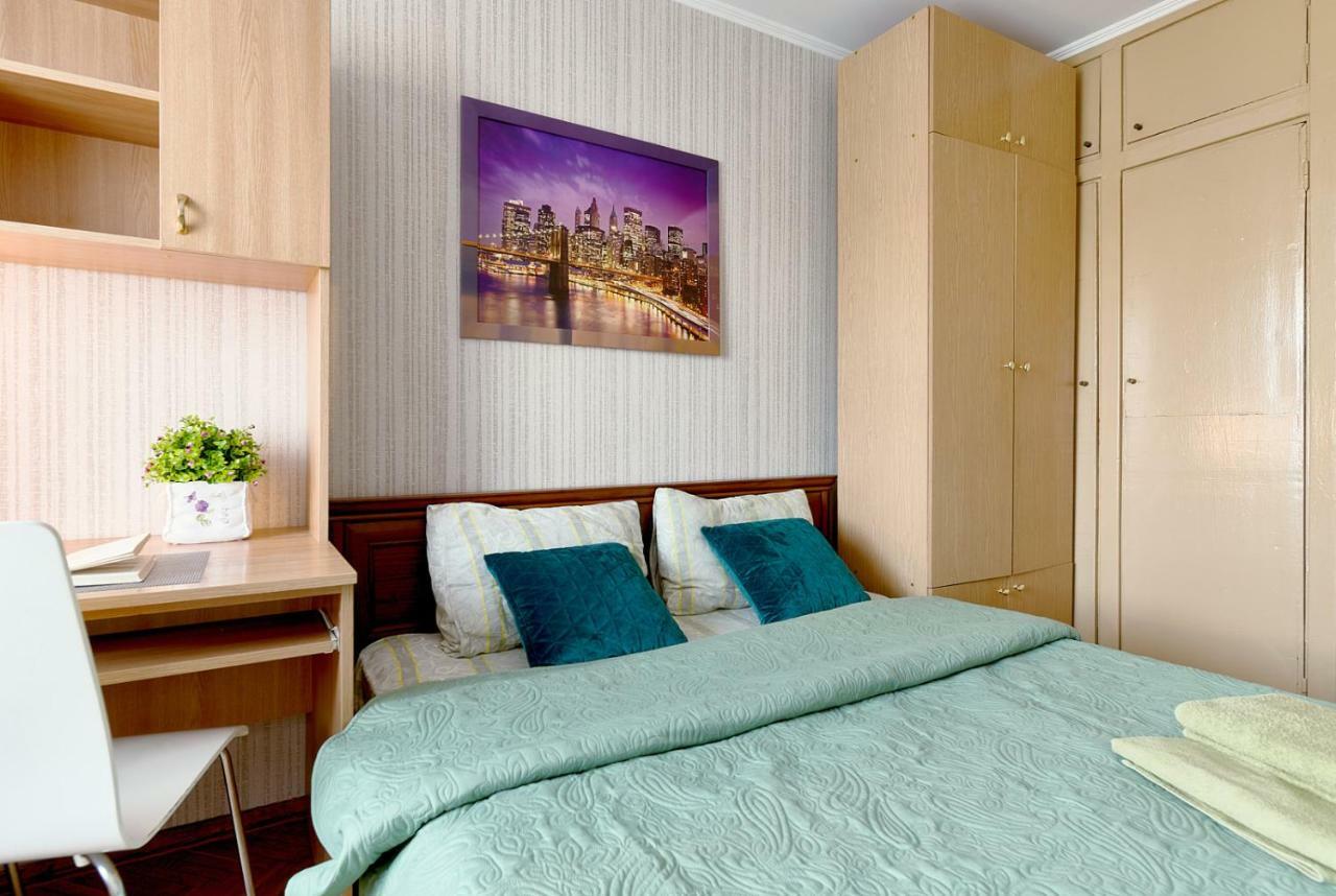 L3-82 Main Street- Modern New Three 3 Separate 3Bedrooms 100 M2 - Central Location, Metro Palace Of Sports - Gulliver Mall, Arena City Kijev Kültér fotó
